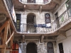 dans un immeuble